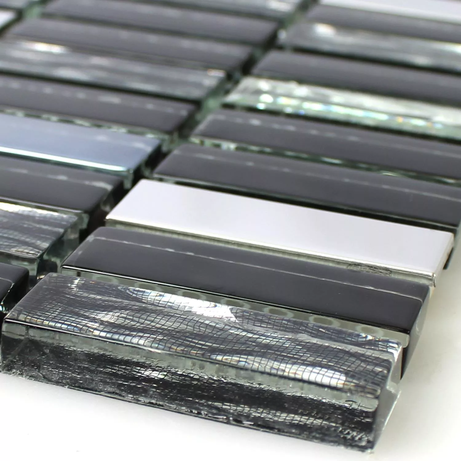 Glas Edelstahl Mosaikfliesen Malaya Schwarz Stäbchen